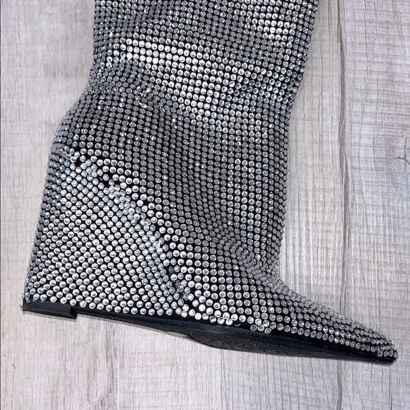 Gianni Bini Gabortwo Rhinestone Tall Wedge Boots Size 7 M New with Defects - Picture 2 of 9